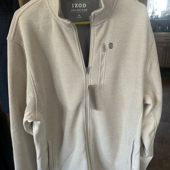 IZOD Men's Cream Sweater brand new - Picture 1 of 3